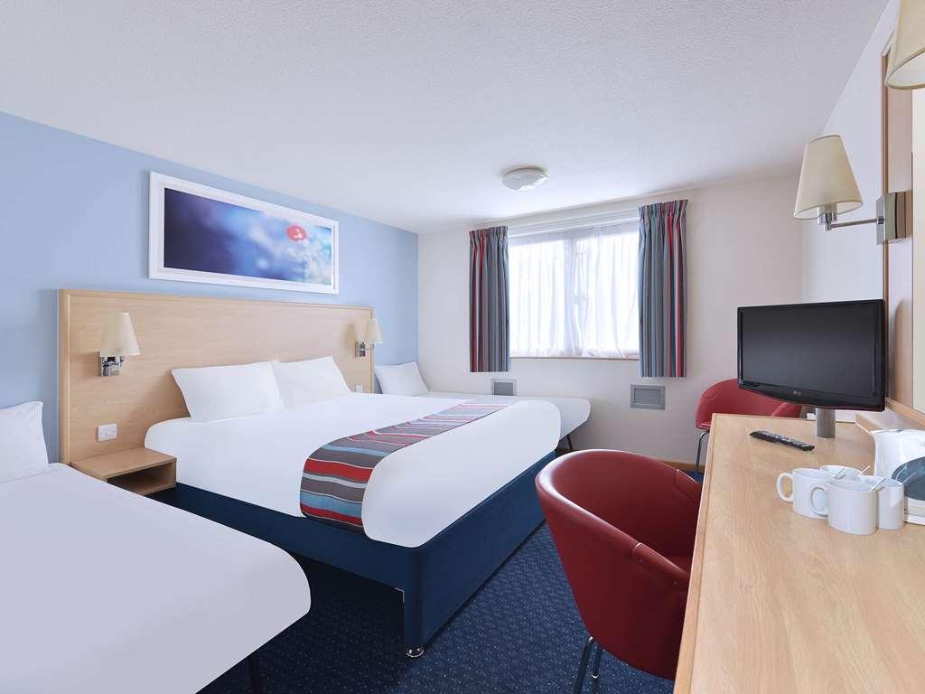 Travelodge Milton Keynes Old Stratford Oda fotoğraf