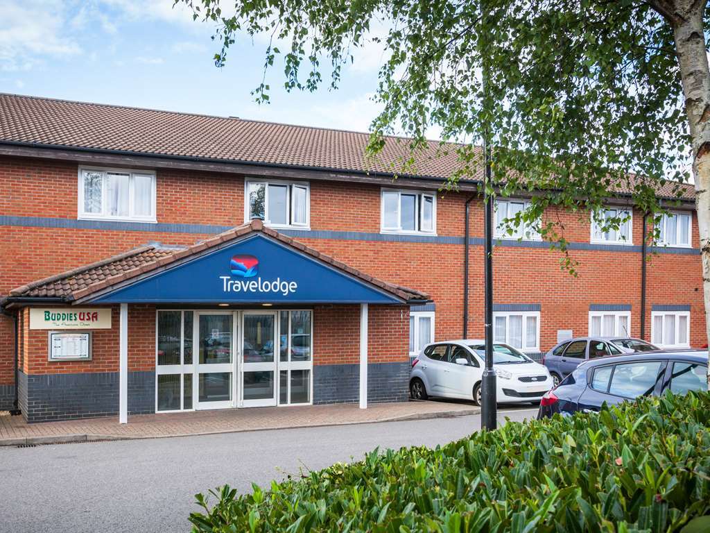 Travelodge Milton Keynes Old Stratford Dış mekan fotoğraf