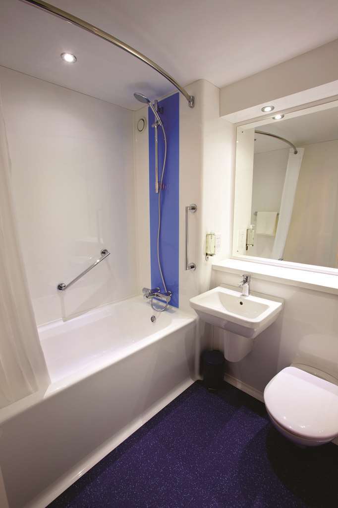 Travelodge Milton Keynes Old Stratford Oda fotoğraf
